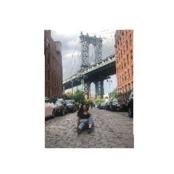 Meet your Posher, Zeynep - Picture 1 of 1